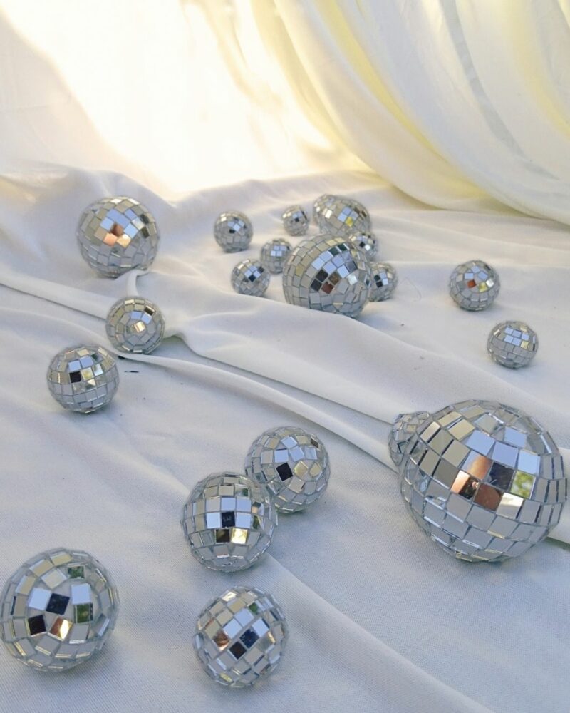 Petites boules à facettes