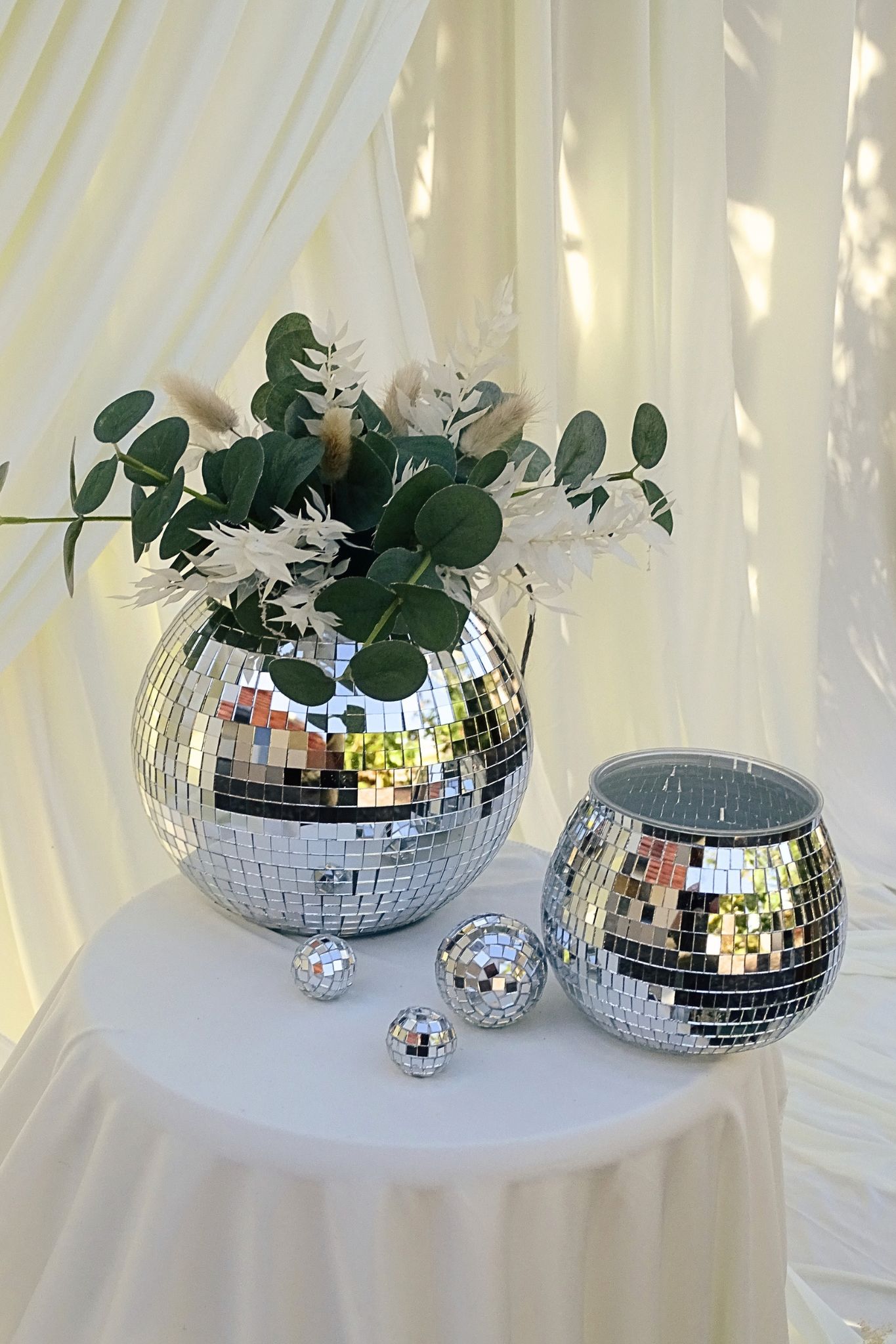 Vase boule à facettes